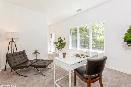 1650 Division St, Chicago, IL 60622-3808