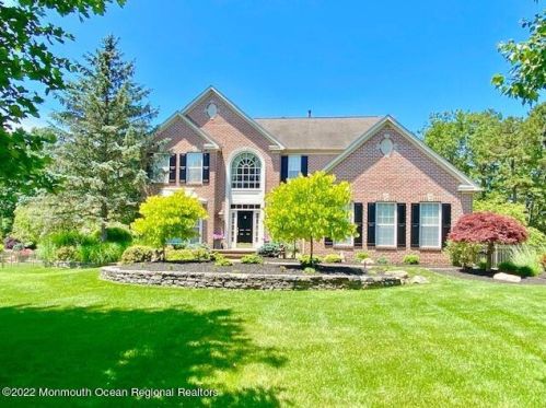6 Jefferson Ct, Jackson Twp, NJ 08527-5157