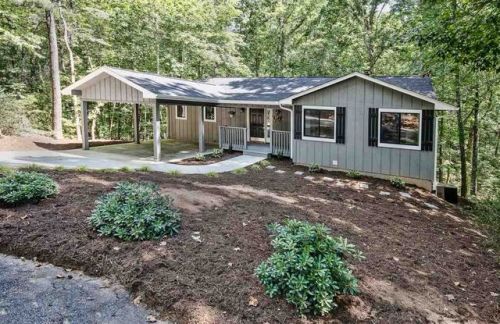 9 Topsail Ln, Salem, SC 29676-4223