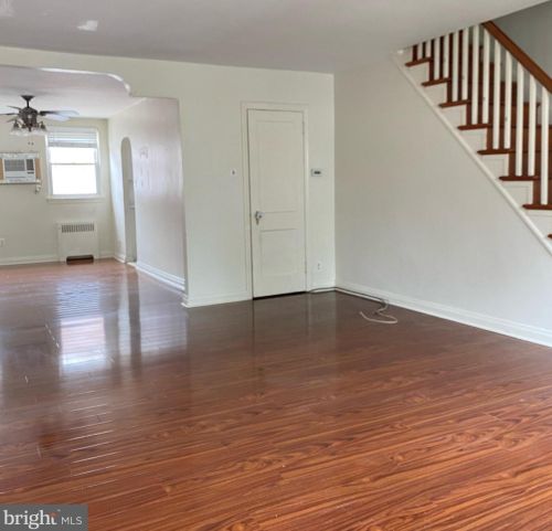 3234 Englewood St, Philadelphia, PA 19149-1505