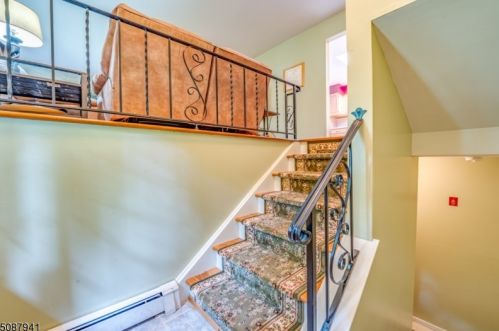 116 Crease Rd, Mount Olive, NJ 07828-1012