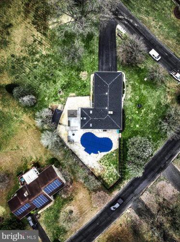 2304 Cloverdale Dr, Fallston MD  21047-1618 exterior