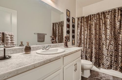 6084 Orleans St, Denver CO  80019-3502 exterior