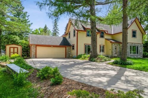 104 Sumner St, Waterford, MN 55057-2840