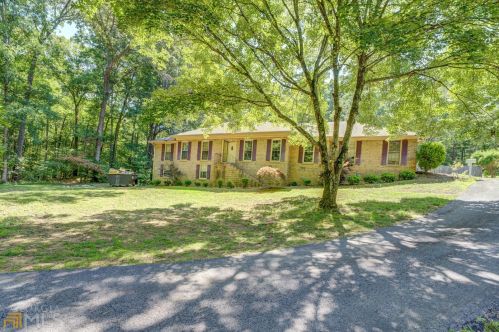 389 Rock Rd, Stockbridge, GA 30281-1209