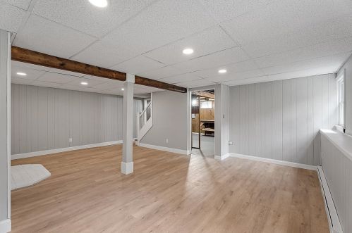 23 Floyd Rd, Derry NH  03038-4822 exterior