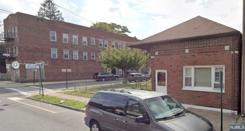 131 Jewell St, Outwater, NJ 07026-3607