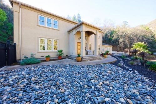 265 Crestview Dr, Ukiah, CA 95482-8045