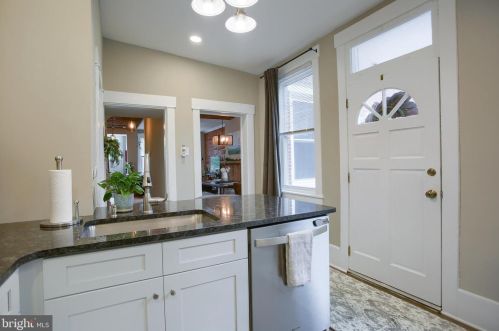 36 Mulberry St, Lancaster PA  17603-3741 exterior