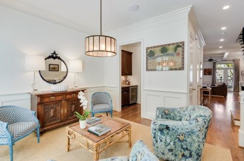 206 Montag Cir, Atlanta GA  30307-5504 exterior