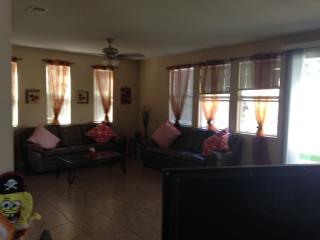 3543 Valley Oak Dr, Ceres, CA 95307-7106