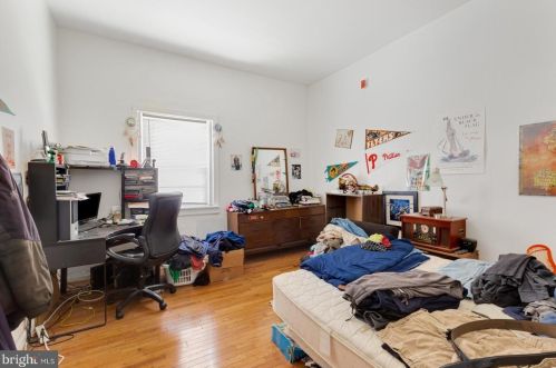 1138 19 St, Philadelphia PA  19146-2936 exterior