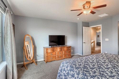 26901 Roxbury Pl, Denver CO  80016-7528 exterior