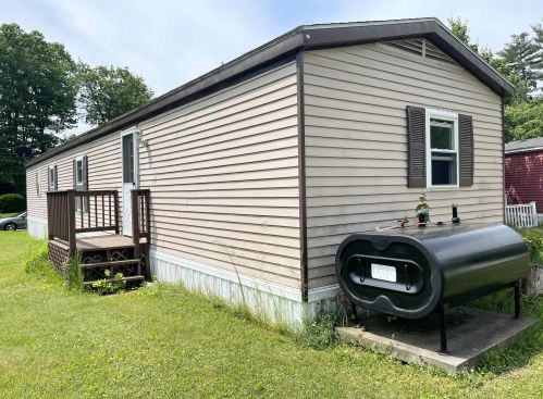 338 Sherwood Gln, Somersworth, NH 03878-1569