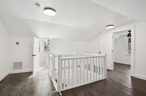 984 Burns Dr, Atlanta GA  30310-4632 exterior