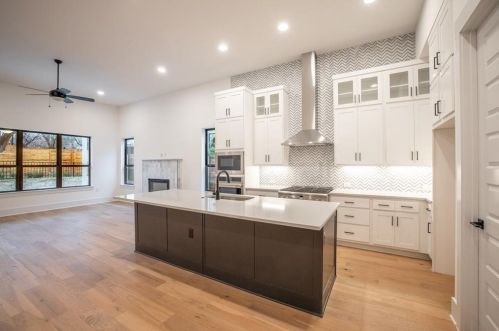 2507 Euclid Ave, Austin TX  78704-5418 exterior