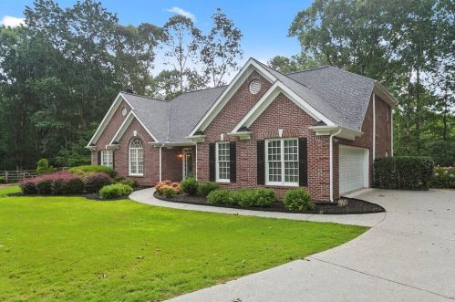4075 Sandy Creek Cv, Buford, GA 30519-1889
