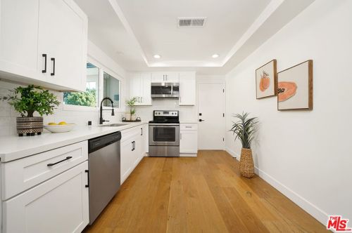 4871 Paseo De Vega, Irvine CA  92603-3322 exterior