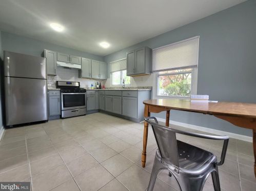 44 Pennant Ln, Willingboro, NJ 08046-2730