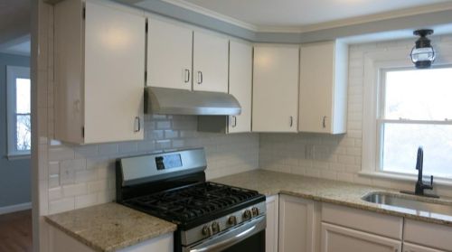 16 Powhatan St, Warwick, RI 02889-9606
