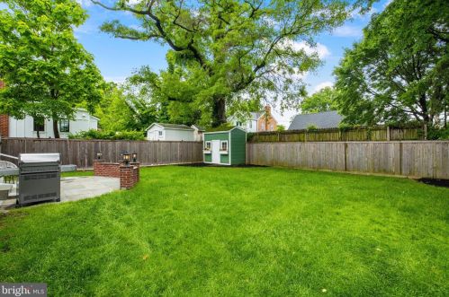 9613 Clearview Pl, Silver Spring MD 20901-2902 exterior