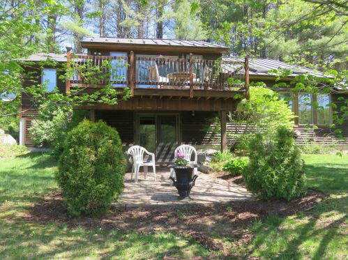 32 Sargent Hill Rd, Grafton, NH 03240-3812
