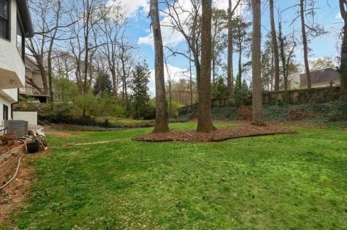 71 Hardeman Rd, Atlanta GA  30342-2529 exterior