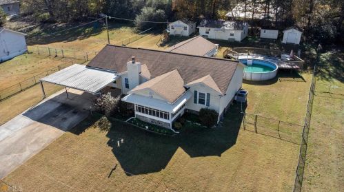 325 Edna Dr, Stockbridge, GA 30281-1385