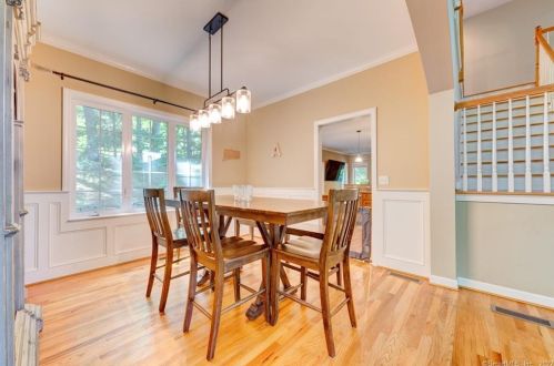 1 Crystal Ridge Dr, Ellington CT  06029-3050 exterior