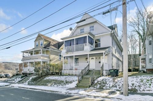 6 Cottage St, Derby, CT 06418-1503