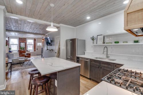 3158 Belgrade St, Philadelphia, PA 19134-5117