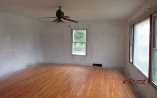 279 Locust St, Chebanse, IL 60922-9778