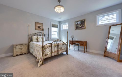 412 Constitution Dr, Ephrata PA  17522 exterior