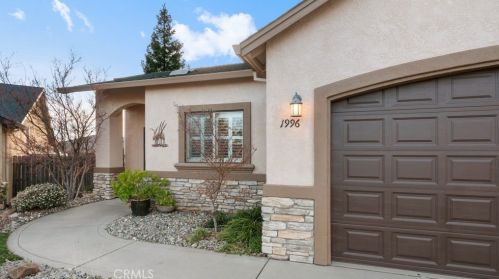 1996 Bancroft Dr, Chico, CA 95928-8947