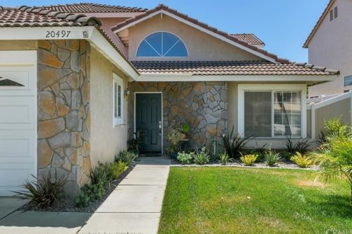 20497 Bloomfield Rd, Riverside CA  92508-2963 exterior