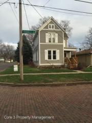 2326 Delaware St, Peoria IL  61603-2646 exterior