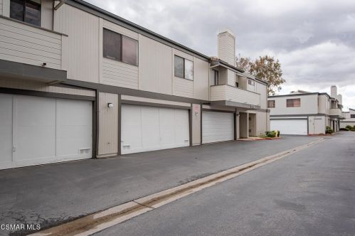 6508 Stoney View Ln, Simi Valley CA  93063-6429 exterior