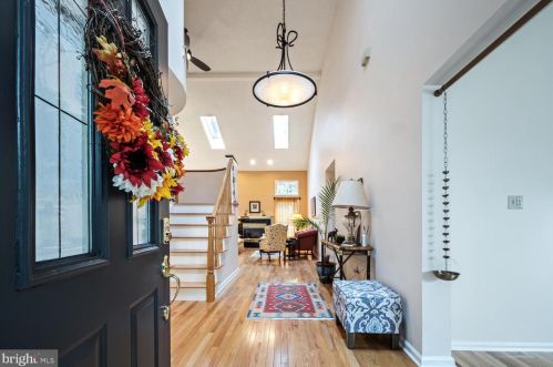 53 Primrose Cir, Princeton, NJ 08540-9418