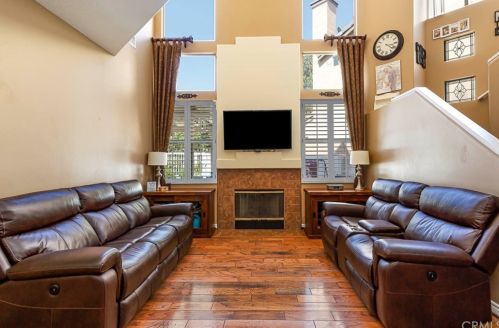 1368 Country Glen Way, Anaheim, CA 92808-2633
