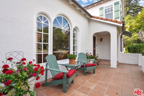 1109 Cedar St, Glendale CA  91207-1728 exterior