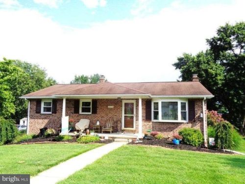 2536 Danielle Dr, York, PA 17315-4622
