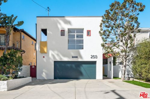2513 Walnut Ave, Manhattan Beach, CA 90266-2731