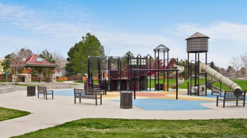 16009 Radcliff Pl, Denver CO  80015-6304 exterior