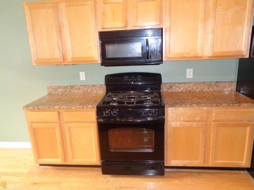 2622 Avery Park Cir, Atlanta GA  30360-2576 exterior