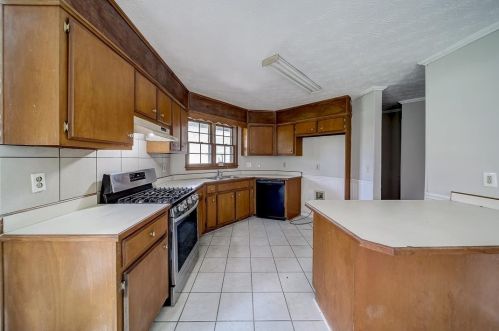 2205 Bear Mountain Dr, Conyers GA  30013-5724 exterior