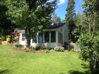 491 Indian Hill Rd, Chanhassen, MN 55317-8325