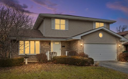 770 Kruk St, Lemont IL  60439-4345 exterior