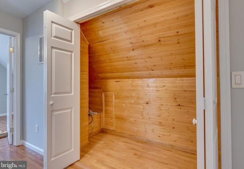 165 Gingerbread Ln, Harpers Ferry WV 25425-5591 exterior