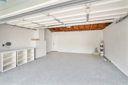 6337 Westview Dr, Riverside CA  92506-5325 exterior