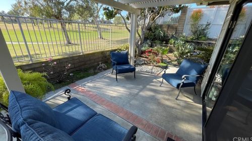 1856 Turnberry Dr, Vista, CA 92081-5349